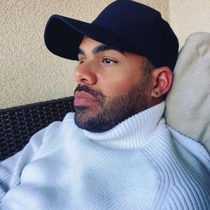 Meet your Posher, Giovanni